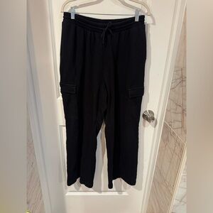 Old Navy Black Cargo Jogger Pants